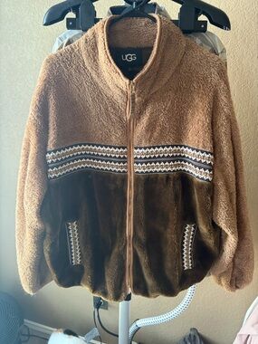 UGG Plush Sherpa Zip Jacket in Light Brown XL